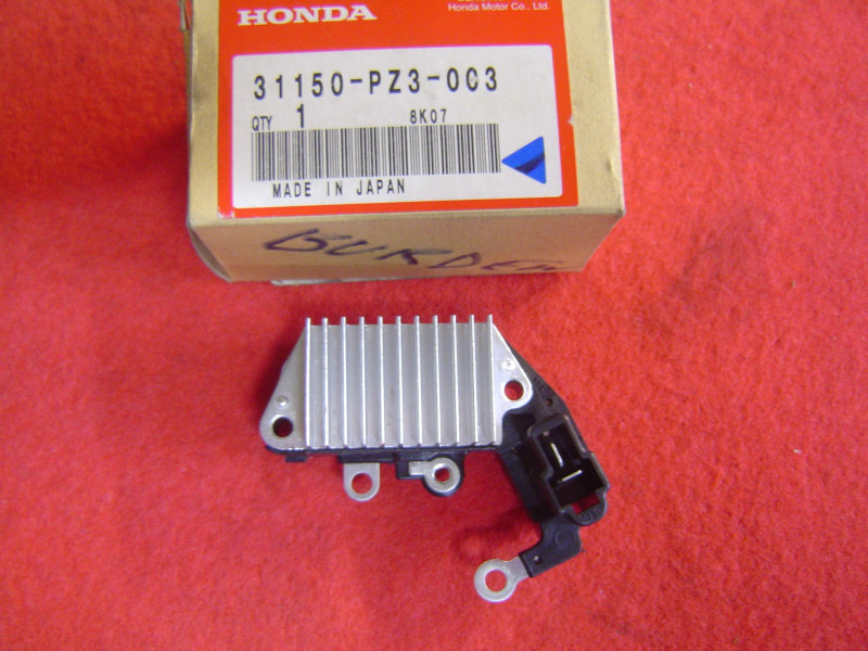 Régulateur Honda ST1100 ST1300 CTX1300 - Réf. 31150-PZ3-003