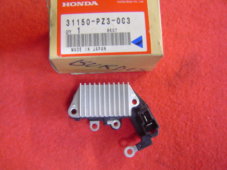 Régulateur Honda ST1100 ST1300 CTX1300 - Réf. 31150-PZ3-003