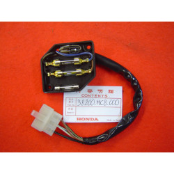 Boîte de fusibles Honda FT500C 1982 - Réf. 38200MC8000
