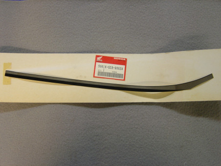 Décor Autocollant Plancher Gauche Honda NH80MS Lead - 50616GC8900ZA