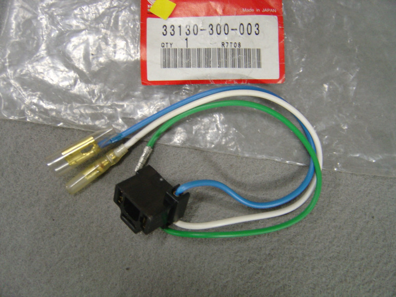 Porte-ampoule Honda 500-750 Four – Réf. 33130300003