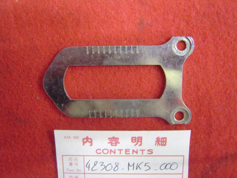 Plaque réglage tension chaîne Honda XL600L – Réf. 42308MK5000