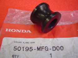 Entretoise moteur AV droit de CB600F 07-10