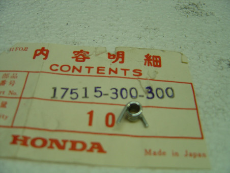 Ressort loquet chromé réservoir Honda – Réf. 17515300300