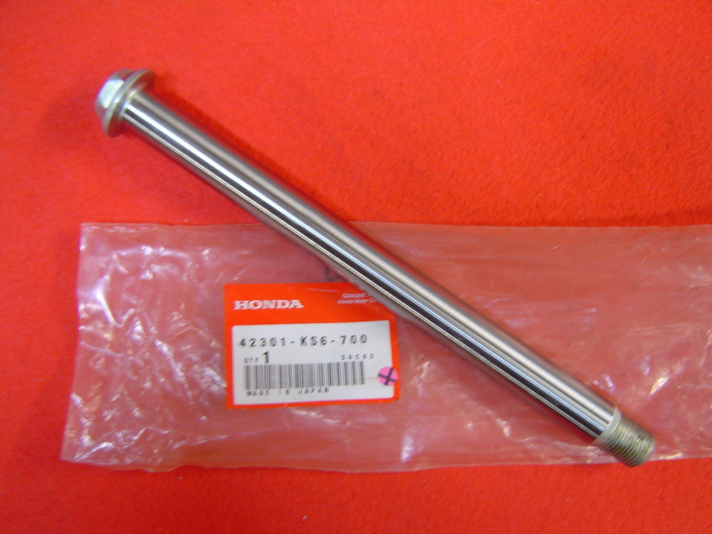 Axe de roue arrière Honda CR - Réf. 42301KS6700