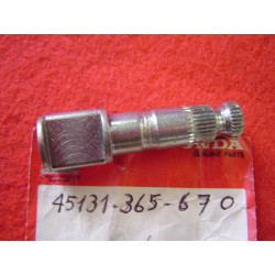 Axe cannelé flasque de frein Honda - Réf. 45131365670