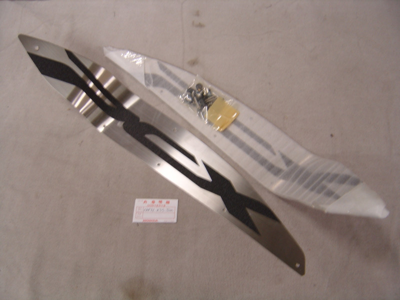 Kit Habillage Repose Pied Honda PCX125 - Réf. 08F72K35J00