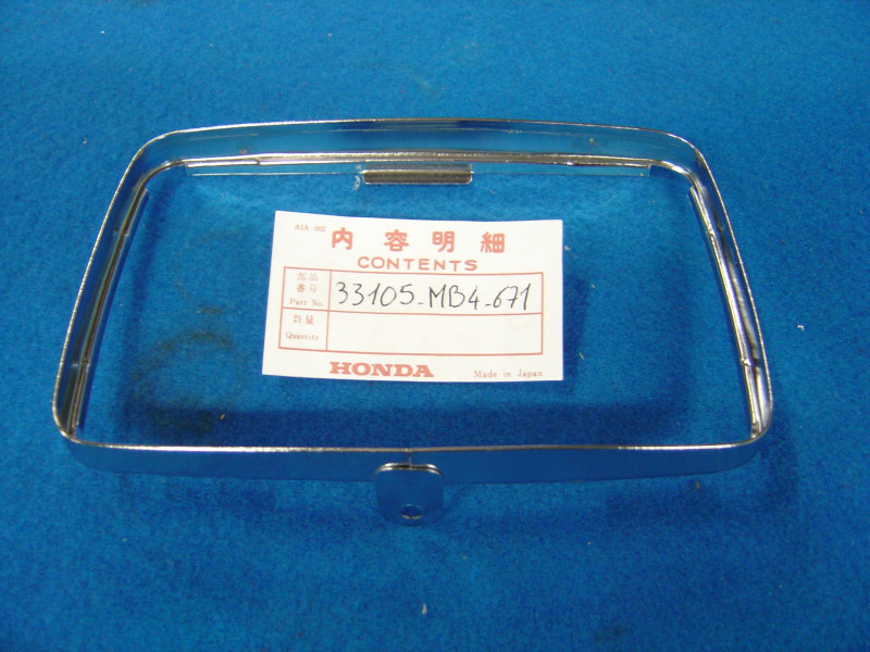 Cerclage de phare Honda VF1100C VF750 - Réf. 33105MB4671