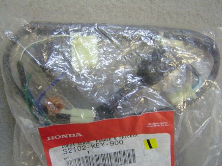 Faisceau électrique auxiliaire phares Honda FES125 FES250 – 32102KEY900