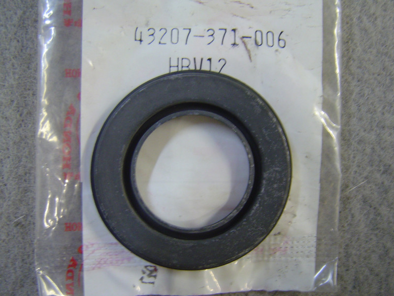 Joint cache poussière piston étrier frein Honda GL1000 CB750F1