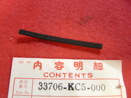 Autocollant mousse Honda HAWK 145 type 2 - Réf. 33706KC5000