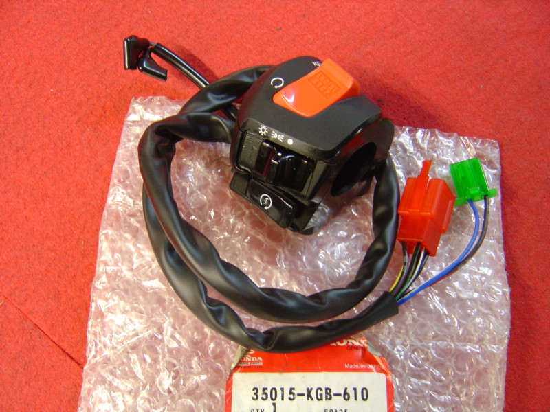 Commodo droit Honda VT125C 99/02 - Réf. 35015KGB610
