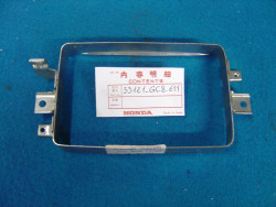 Cerclage de phare de NH80M 92-94 remplace la ref 33121GC8610