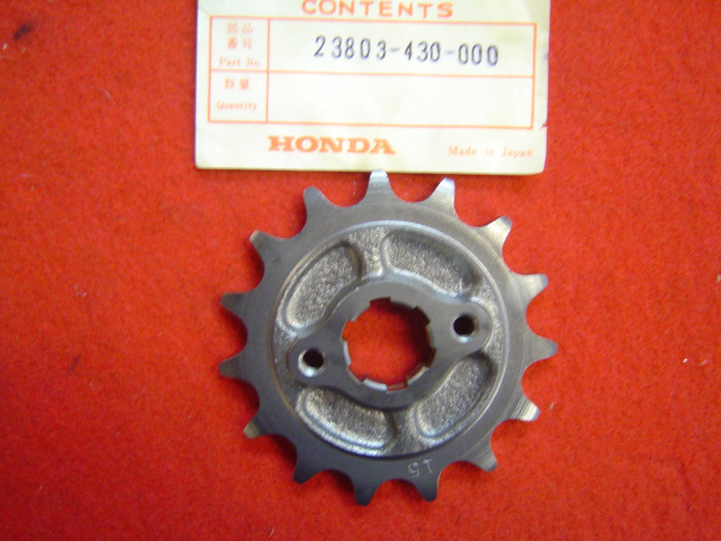 Pignon Sortie Boîte 15 Dents Honda CR250 78-80 – Réf. 23803430000
