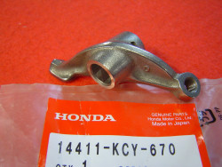 Culbuteur A de XR400 01/05 TRX400 99/08