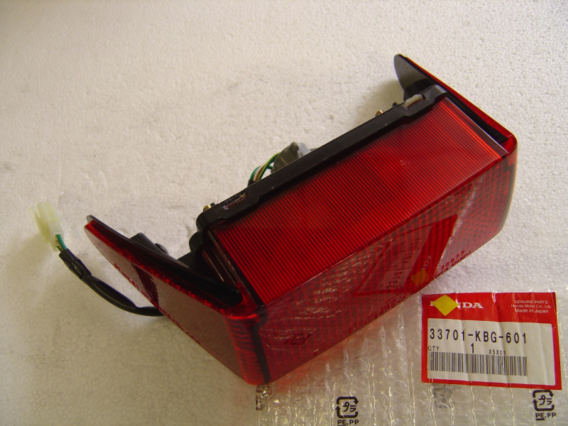 Feu AR Honda CB250 Two Fifty 1994-2001 – Réf. 33701KBG601
