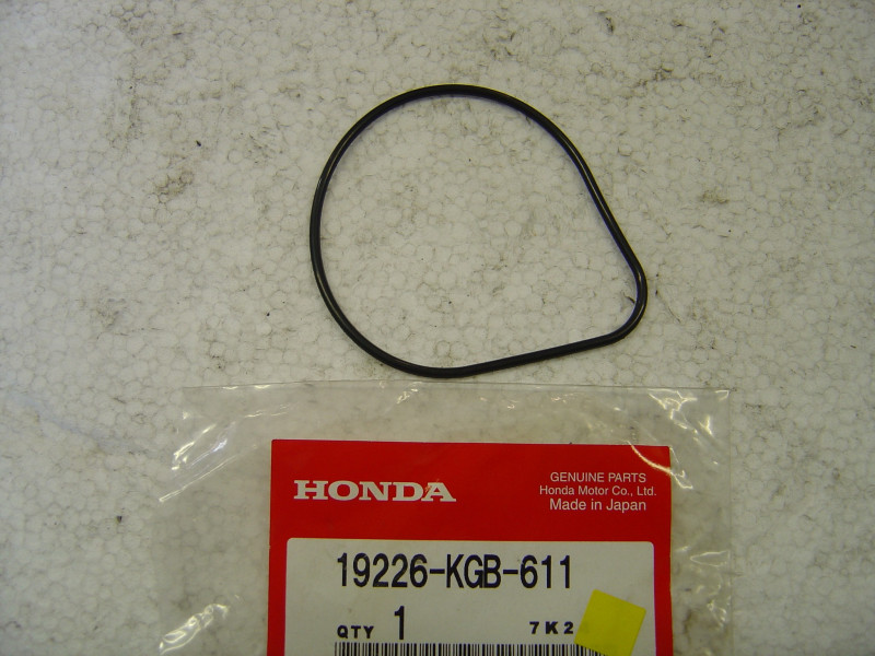 Joint caoutchouc pompe à eau Honda XL125V 19226KGB611