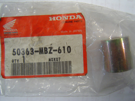 Entretoise fixation moteur Honda CB600F 98/01 - Réf. 50363MBZ610