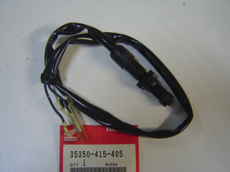 Contacteur Stop Frein AR Honda CX500 GL500 - Réf. 35350415405