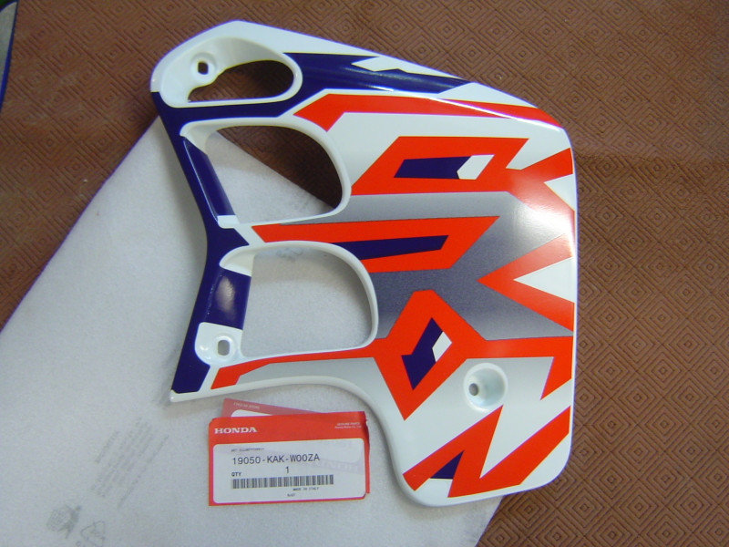 Écope Radiateur Honda CRM125 RV 1997 – Réf. 19050KAKW00ZA