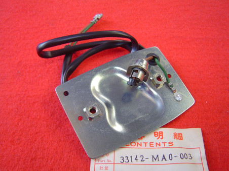 Base Feu Arrière Honda XR200 XR250 XR500 - Réf. 33142MA0003