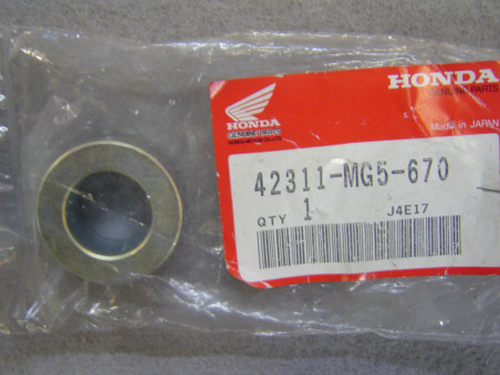 Bague axe roue arrière droite Honda – Réf. 42311MG5670