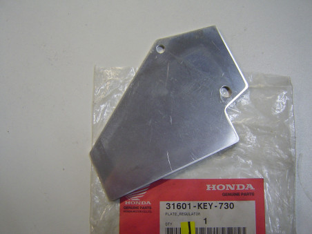 Plaque de régulateur Honda FES125 FES250 - 31601-KEY-730