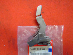 Support inférieur de patin chaîne distribution de VF400F