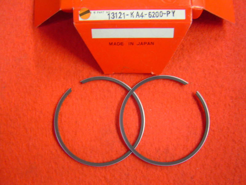 Piston Cote Standard CR250 Honda - Réf. 13121KA46200PY