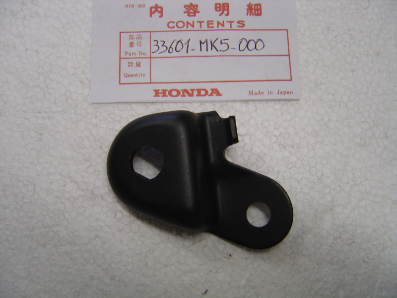 Support Clignotant AR Droit Honda XL600V – Réf. 33601MK5000