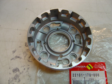 Cloche d'embrayage Honda référence 22101178000