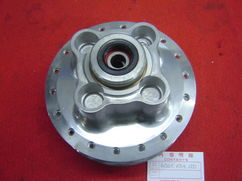 Moyeu roue arrière Honda CM125C + roulements + joint spi