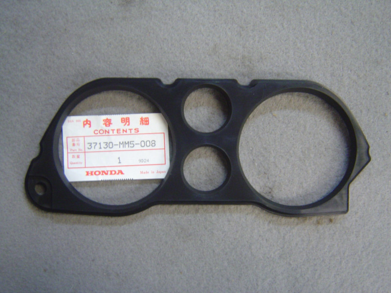 Plaque supérieure tableau de bord Honda CBR1000 ST1100