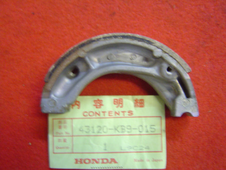 Mâchoire de frein Honda AV/AR 43120KB9015