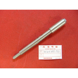 Axe de roue avant Honda CR125R CR250R CR500R – Réf. 44301KA3830