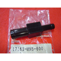 Raccord deux voies Honda GL1500 88-97 – Réf. 17163-MN5-600