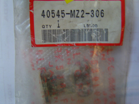 Attache à river chaîne RK Excel Honda CBR1000 CBR1100XX | 40545MZ2306