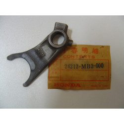 Fourchette boîte de vitesse Honda VF700F VF750F – 24212MB2000