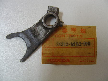 Fourchette boîte de vitesse Honda VF700F VF750F – 24212MB2000