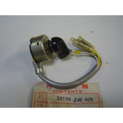 Contacteur éclairage Honda CB125K2 à K5 – Réf. 35150246620