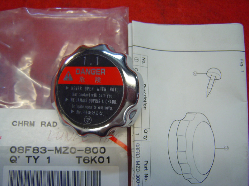 Bouchon de radiateur chromé Honda 08F83MZ0800