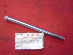Axe de roue avant Honda SH MSH PXR50 - Réf. 44301197890
