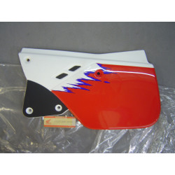 Cache latéral gauche Honda CRM125 1992 – Réf. 17225KAK880ZD