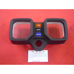 Boîtier supérieur compteurs Honda FT500C 82 | Réf. 37610MC8008