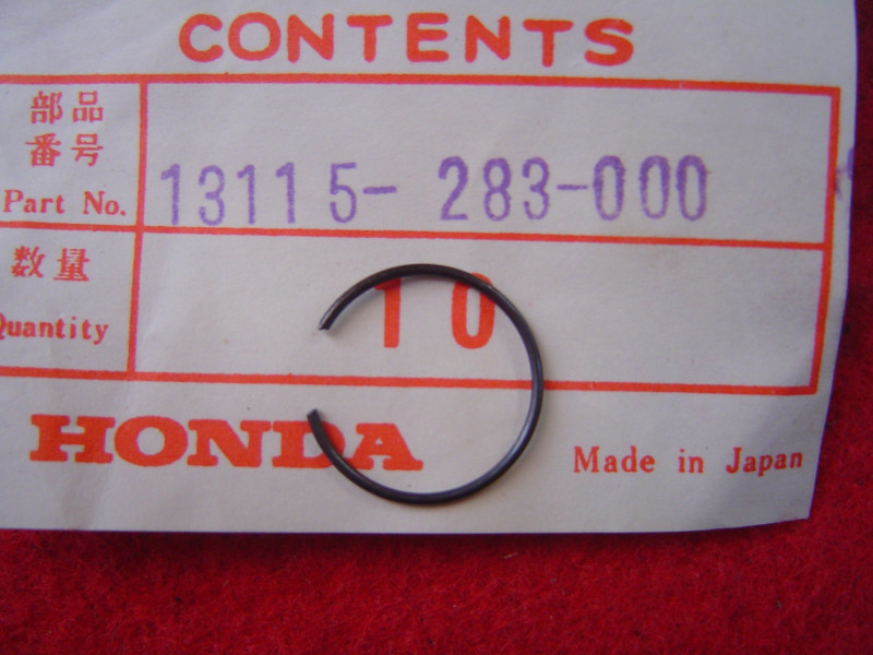 Clips axe de piston D17mm Honda CB450 - Réf 13115283000