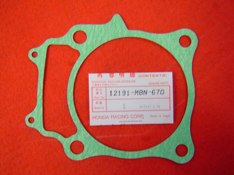 Joint d'embase Honda XR650 neuf - Réf. 12191-MBN-670