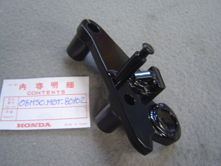 Support droit béquille centrale Honda XL1000V - Réf. 08M50MBT80102