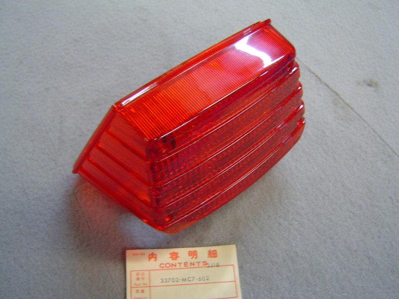 Cabochon Feu Arrière Honda CX650TC CX400 500EC - Réf. 33702MC7602