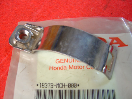 Bride Fixation Enjoliveur Échappement Honda VTX1800 18379MCH000