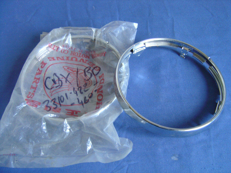 Cerclage phare extérieur Honda 750KZ 1100Bo CBX1000 | Réf. 33101-422-460